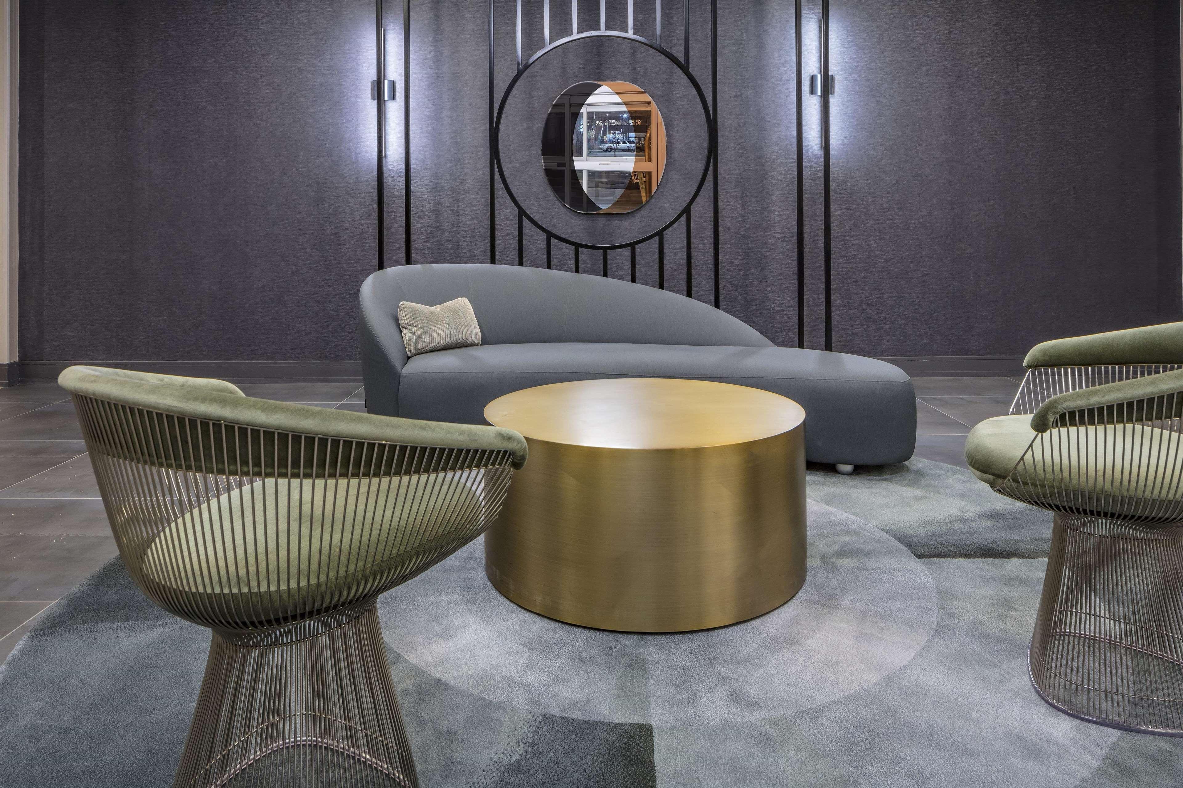 Doubletree By Hilton Boston Logan Airport Chelsea Hotel Interior foto