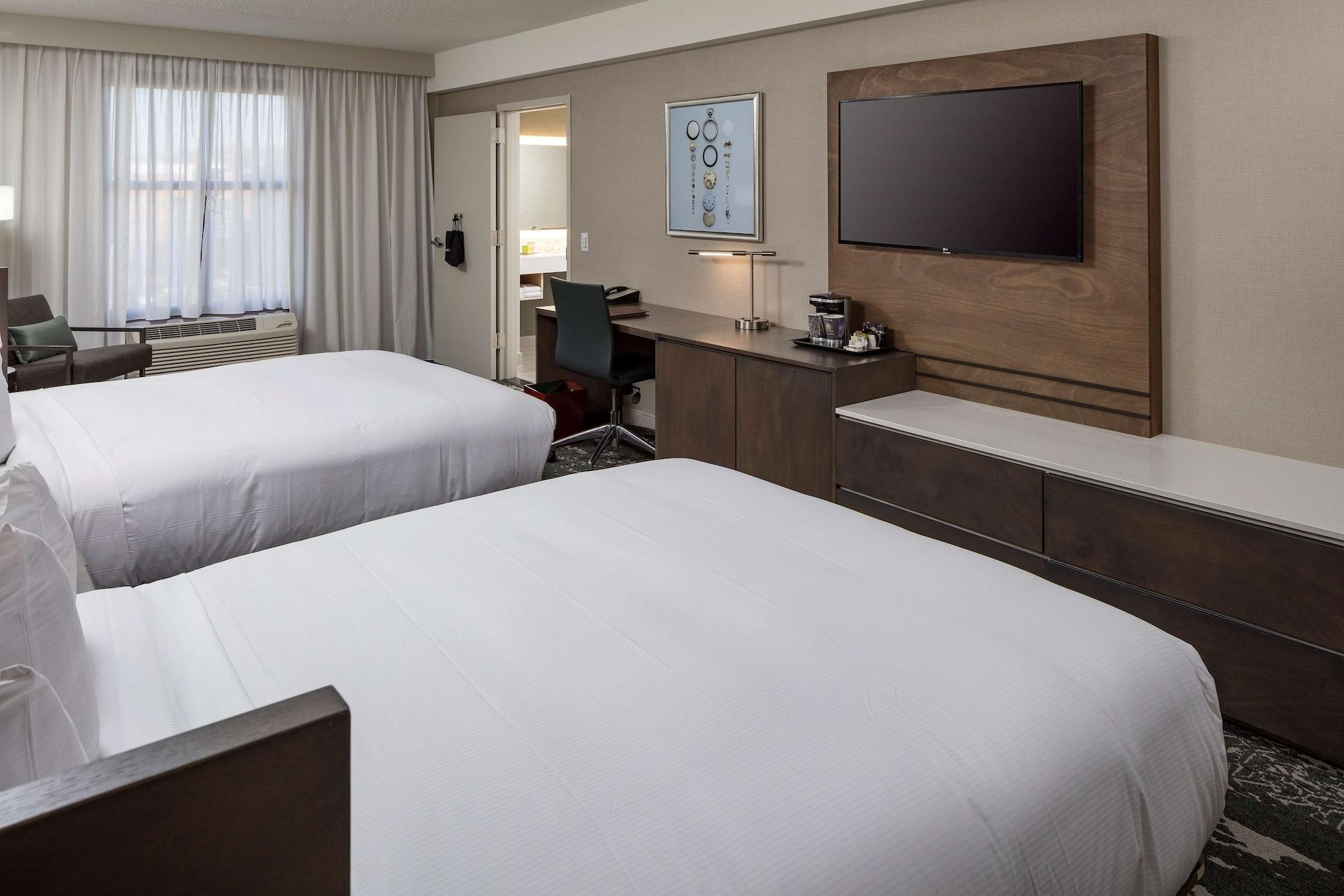 Doubletree By Hilton Boston Logan Airport Chelsea Hotel Exterior foto